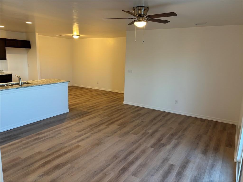 E Berk Ave - Photo 5 of 22