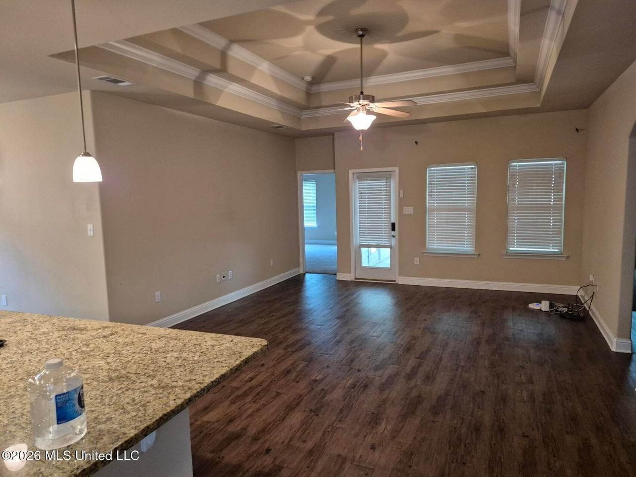 11571 Caroline Ct - Photo 3 of 18
