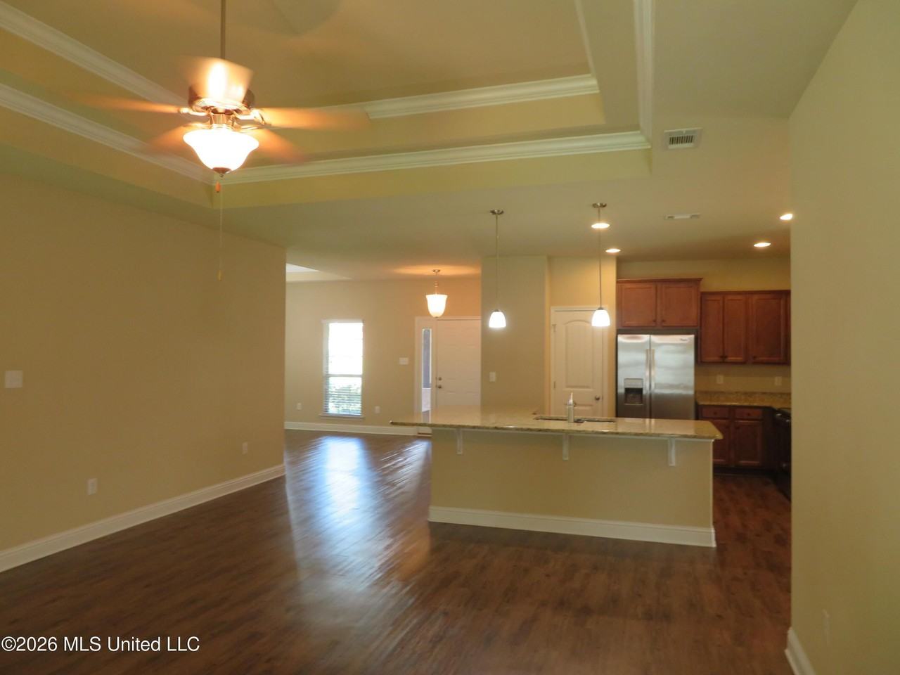 11571 Caroline Ct - Photo 7 of 18