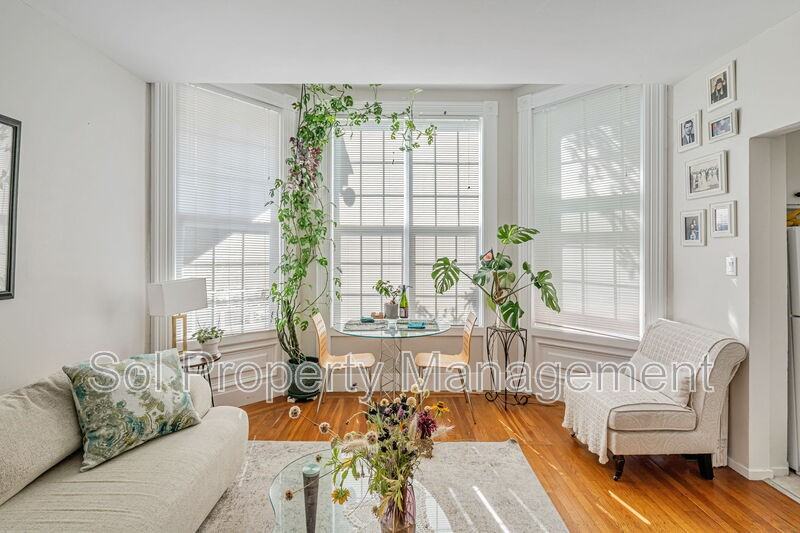 1722 5th Ave - Photo 5 of 9