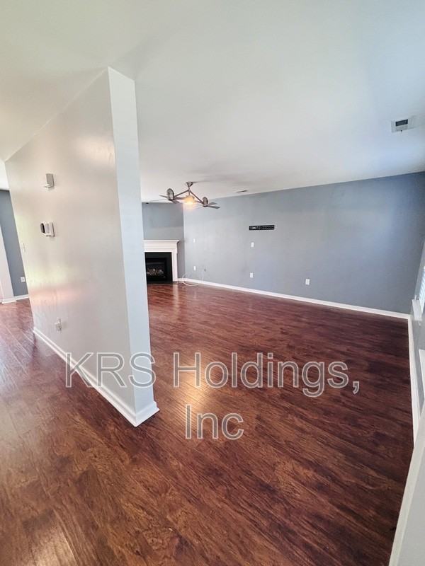 3407 Thornsett Dr - Photo 6 of 40