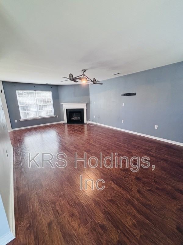 3407 Thornsett Dr - Photo 7 of 40
