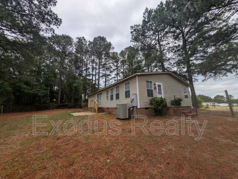 160 Sonya Ct - Photo 2 of 23