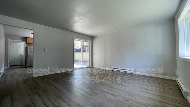 6113 Beverly Ln - Photo 2 of 11