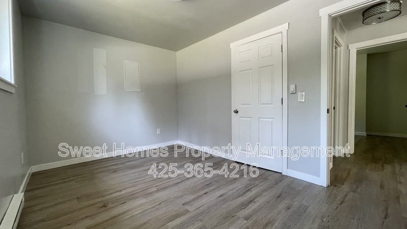 6113 Beverly Ln - Photo 3 of 11
