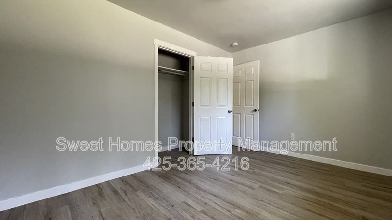 6113 Beverly Ln - Photo 4 of 11