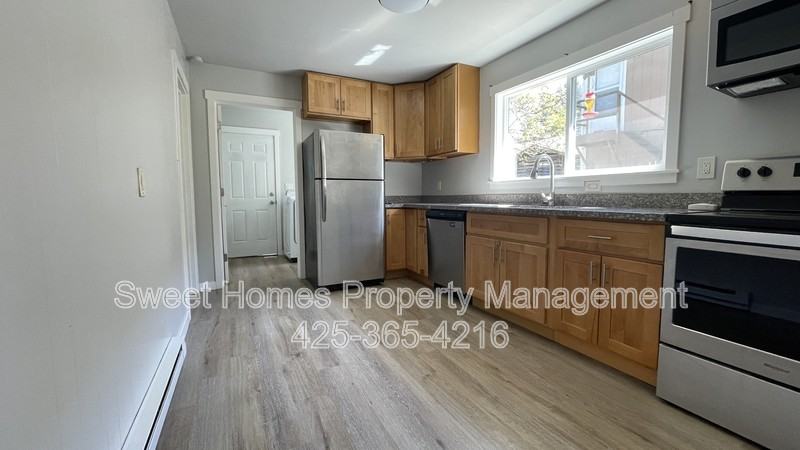 6113 Beverly Ln - Photo 7 of 11