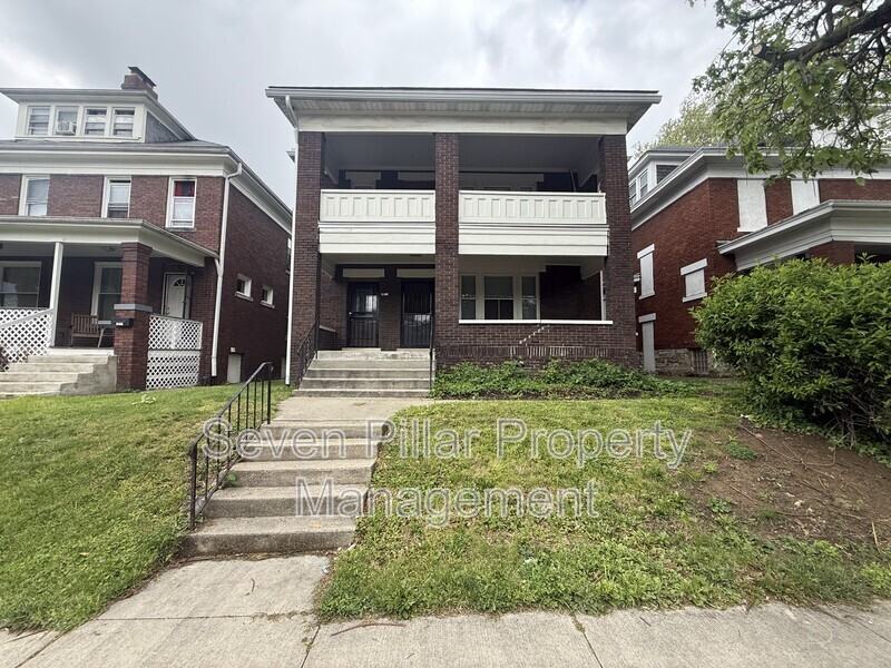 1803 N 4th St - Photo 2 of 12