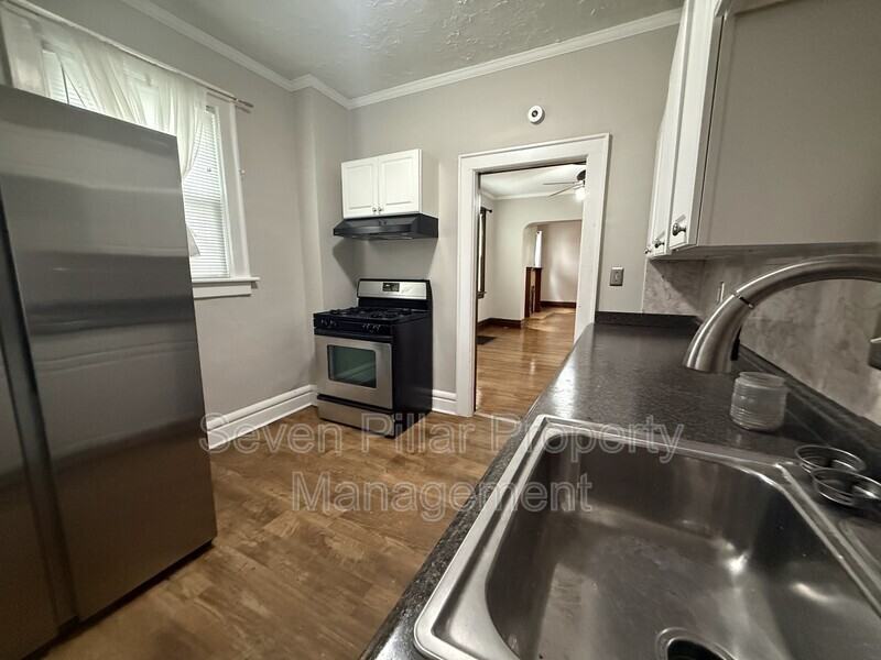 1803 N 4th St - Photo 6 of 12