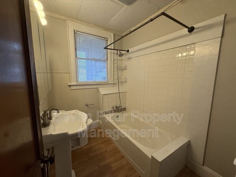 1803 N 4th St - Photo 7 of 12