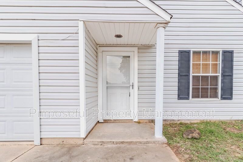 216 N Fretz Ave - Photo 2 of 27