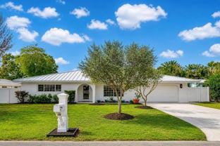 718 Sw 27th Pl - Photo 1 of 1