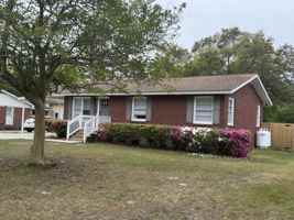featured image of 407 Pine Hills Dr #NA