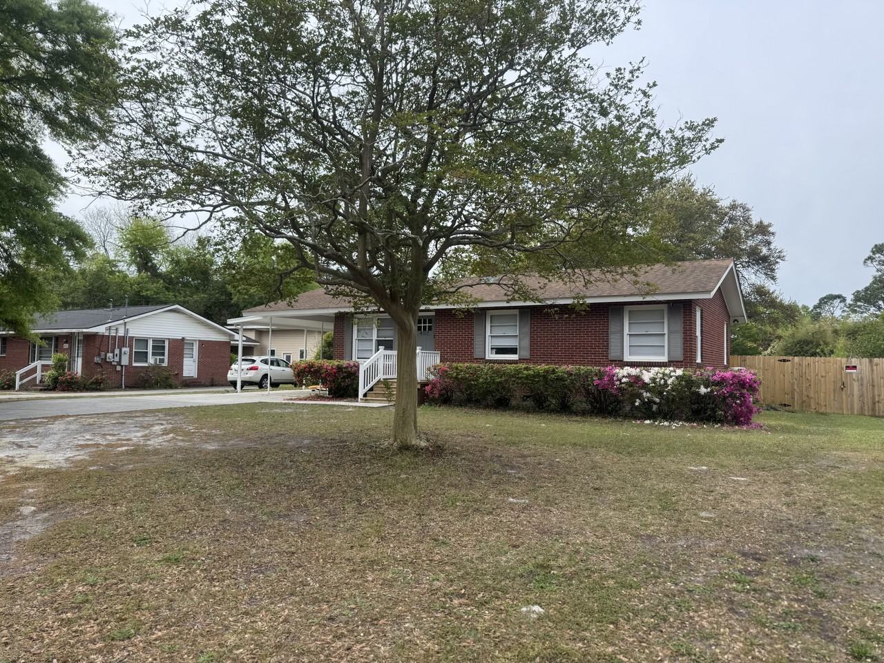 407 Pine Hills Dr #NA - Photo 2 of 16