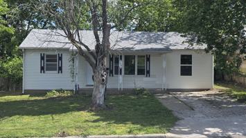featured image of 218 E Walnut St #NA