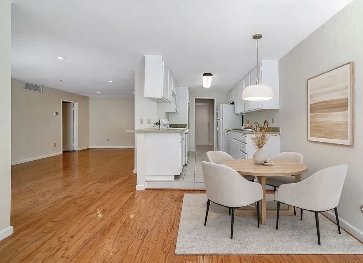 515 N Jackson St #116 - Photo 2 of 12