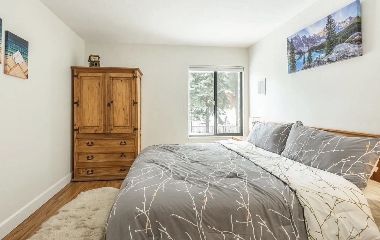 3253 Meridian Blvd #B - Photo 4 of 10