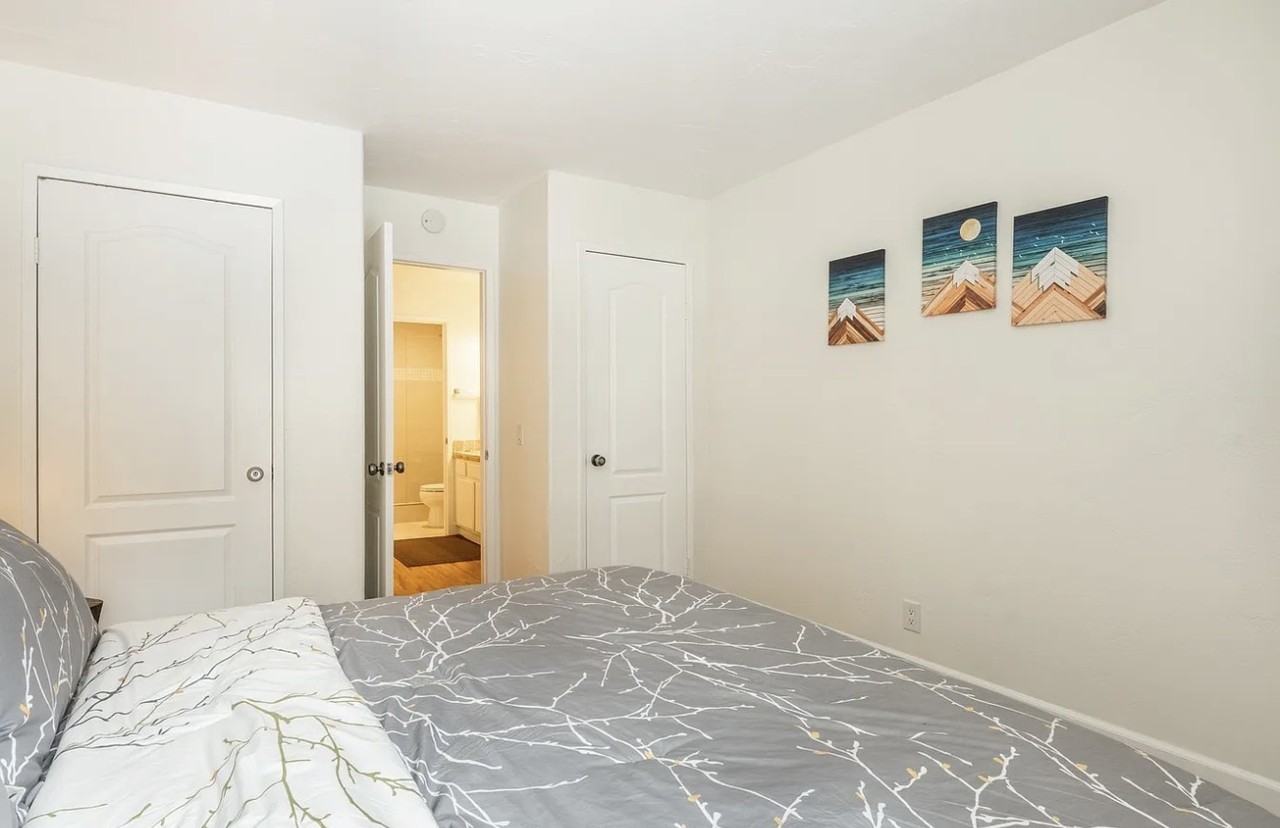 3253 Meridian Blvd #B - Photo 5 of 10