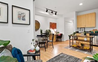 1121 40th St #3103 - Photo 1 of 1