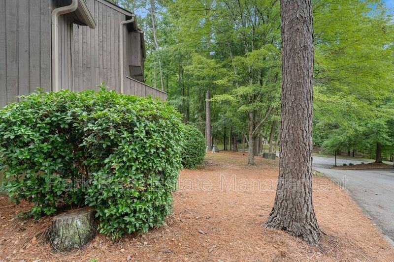 60 Fernwood Ln - Photo 2 of 18