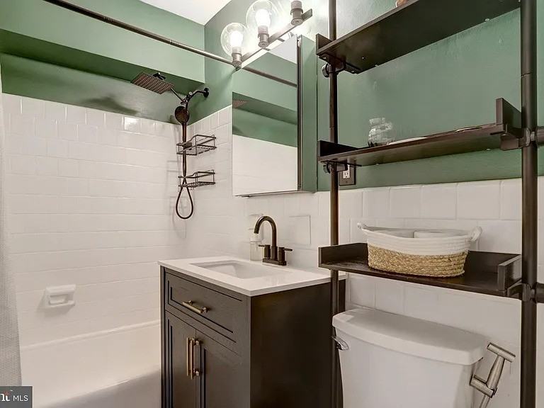 1510 S George Mason Dr #20 - Photo 7 of 10