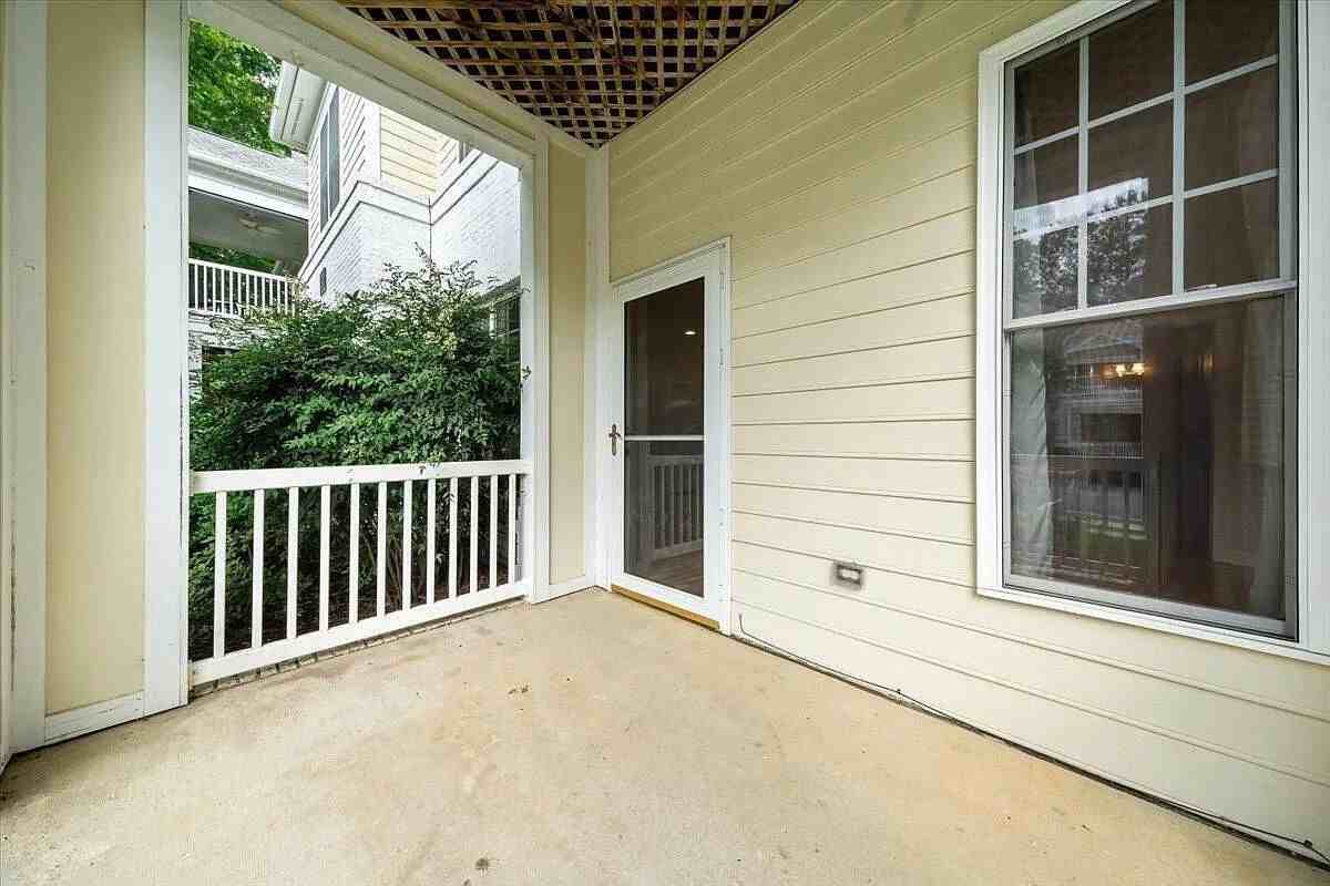 1301 Durlain Dr #103