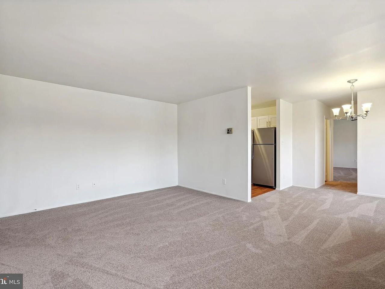 1501 S George Mason Dr #23 - Photo 4 of 10