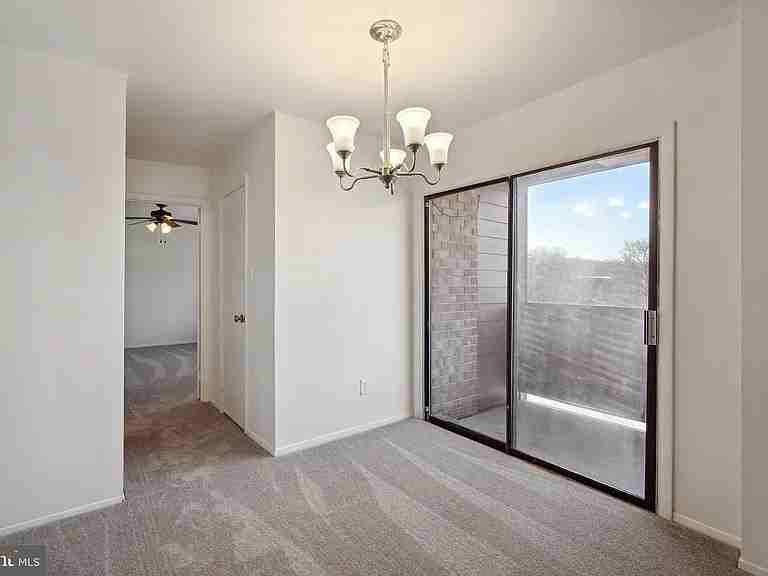 1501 S George Mason Dr #23 - Photo 6 of 10
