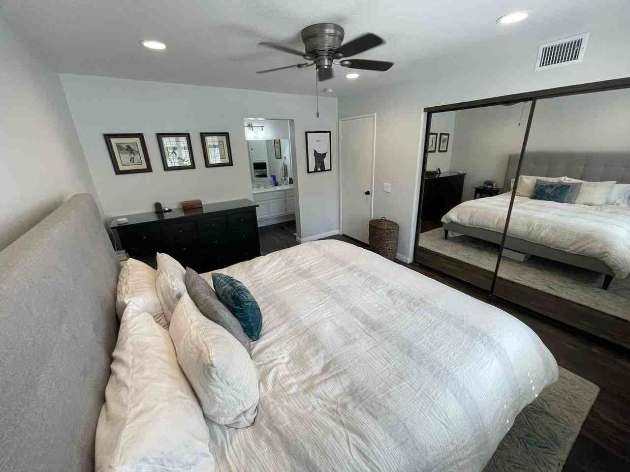 611 Springbrook N - Photo 5 of 11