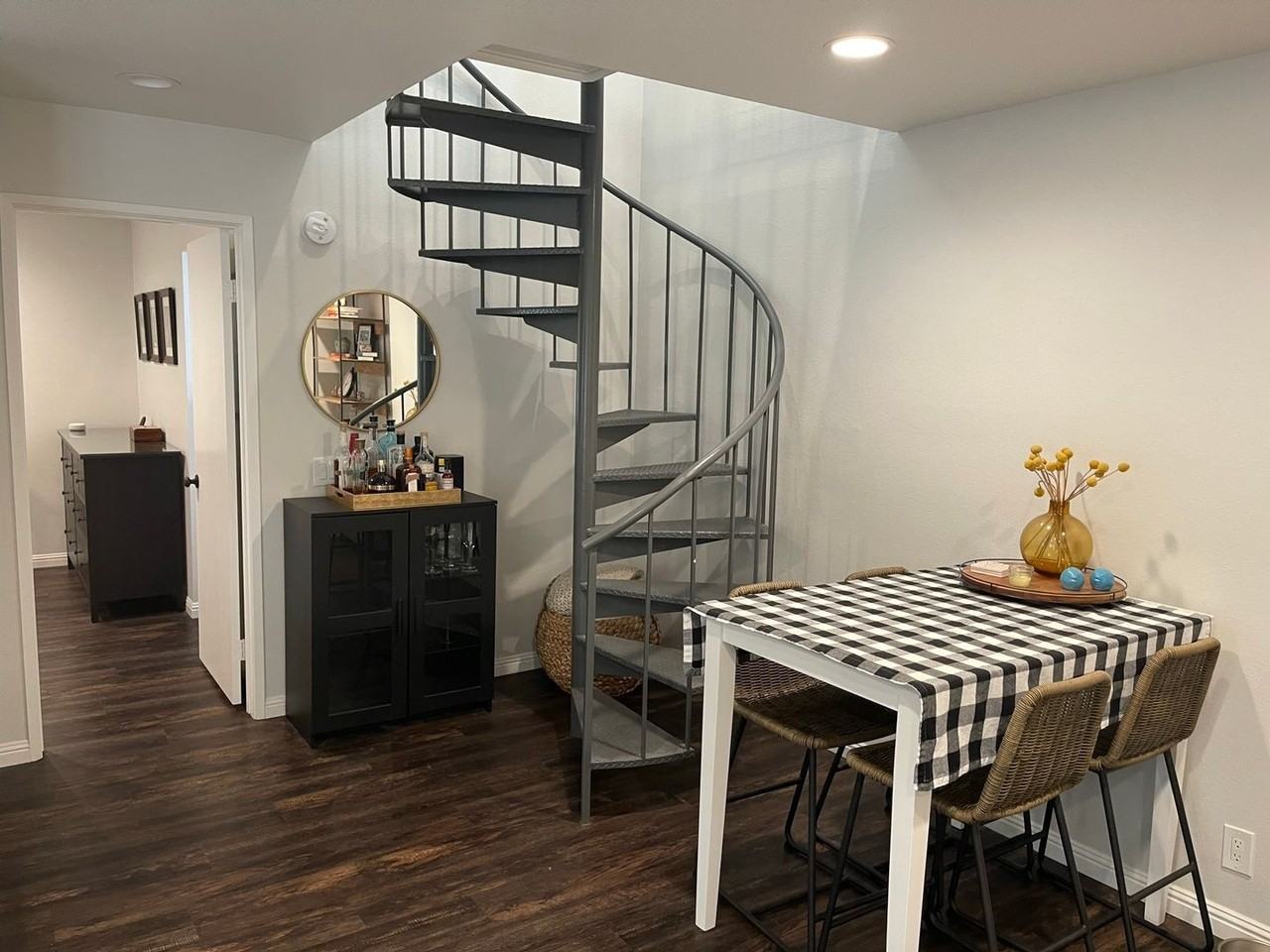 611 Springbrook N - Photo 7 of 11