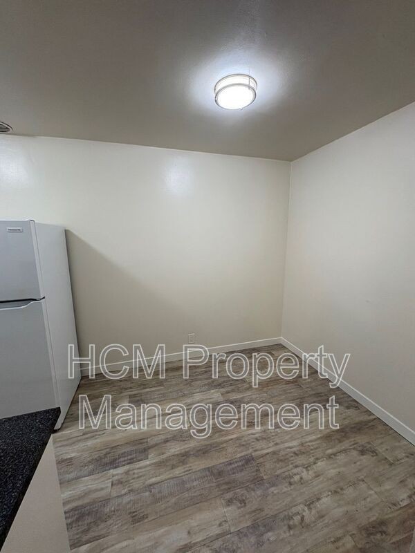 4714 S Slauson Ave #11 - Photo 4 of 17