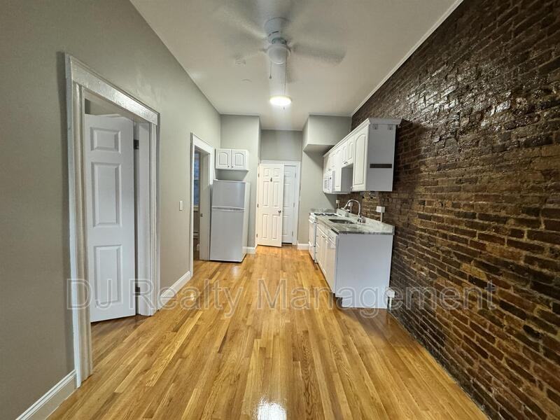 60 N Margin St #2 - Photo 6 of 11
