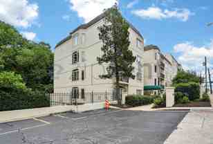 3638 Peachtree Rd Ne #206 - Photo 1 of 1