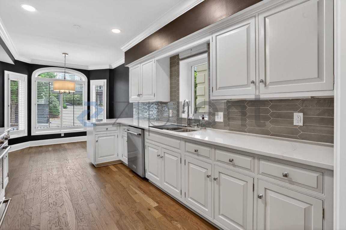 3638 Peachtree Rd Ne #206 - Photo 6 of 27
