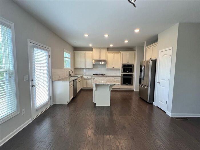 516 Sunset Park Dr - Photo 5 of 12
