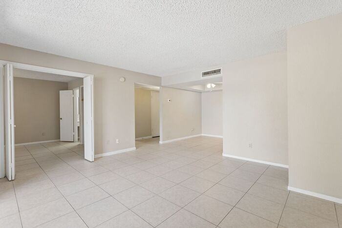 4444 E Paradise Ln #129 - Photo 4 of 22