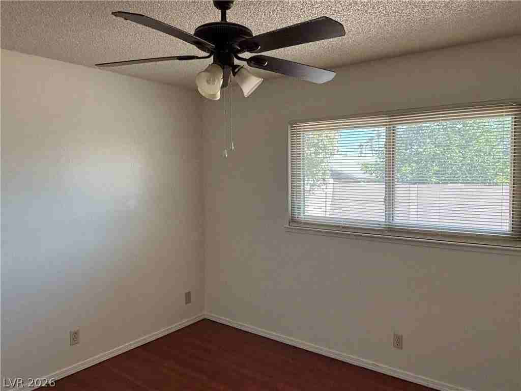 213 Yellow Sky St - Photo 6 of 7