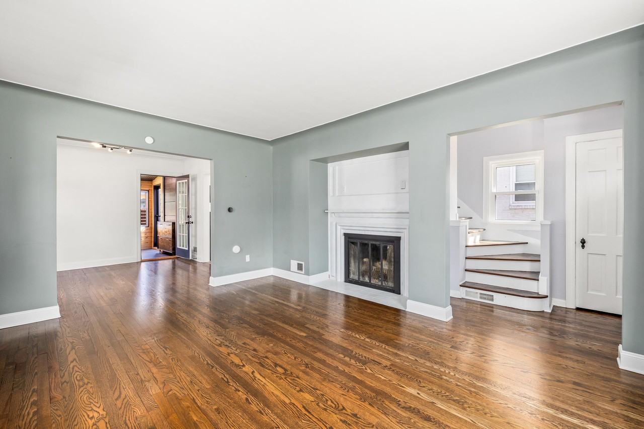 513 Alger St Se - Photo 4 of 31