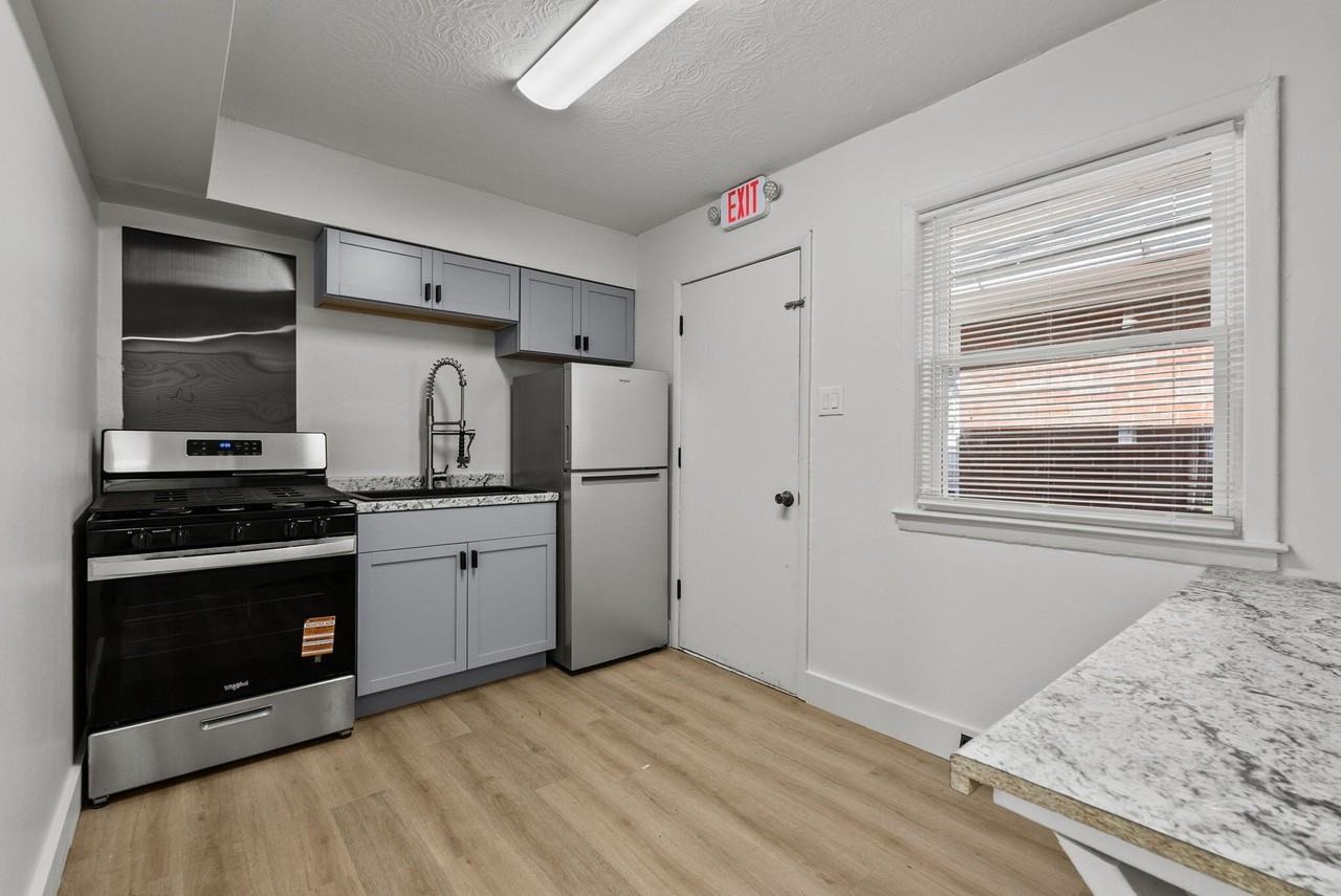 520 Booker St #4 - Photo 2 of 29