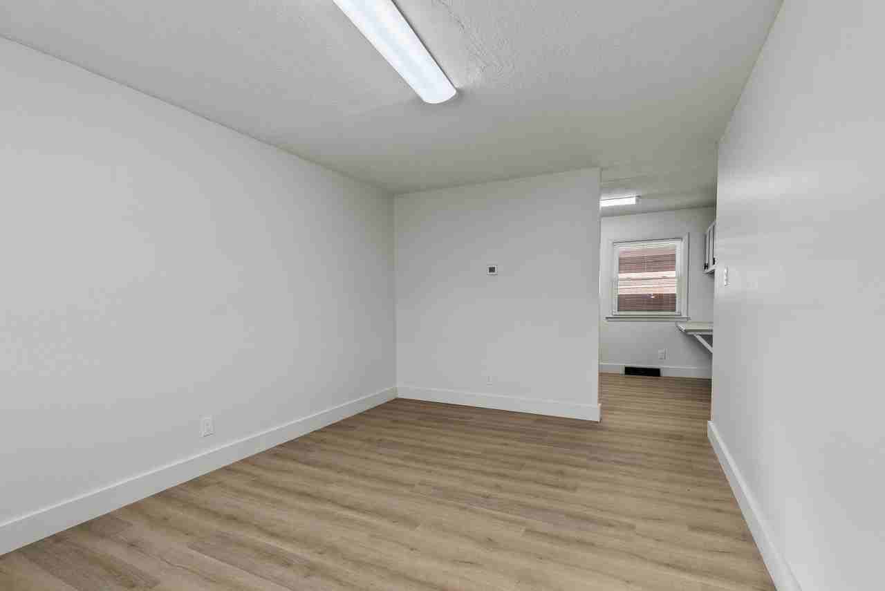 520 Booker St #4 - Photo 6 of 29