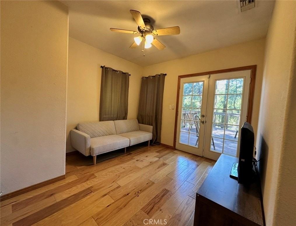 23938 Park Ln - Photo 7 of 12