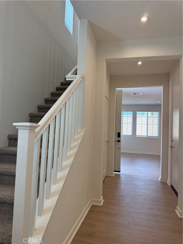 6331 Sierra Vista Ln - Photo 5 of 26