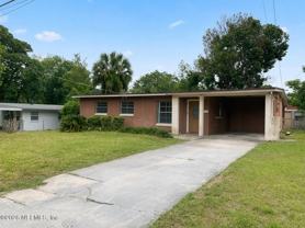 7042 Camelot Rd - Photo 1 of 1