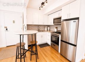 360 W 28th St #2A - Photo 1 of 1