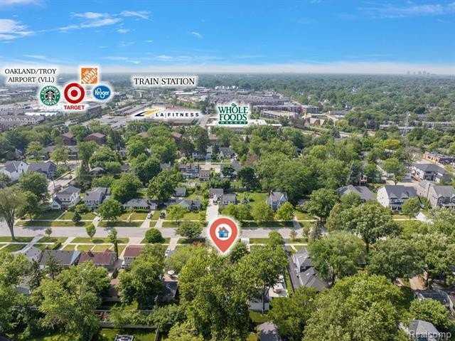 2175 Dorchester Rd - Photo 4 of 50