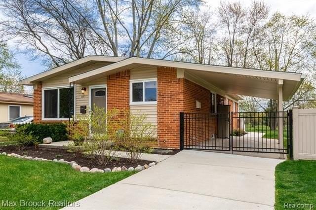 3818 Edgeland Ave - Photo 2 of 26