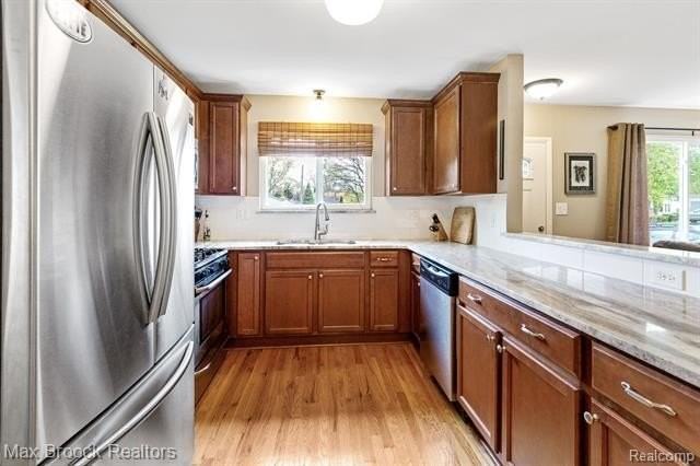 3818 Edgeland Ave - Photo 7 of 26