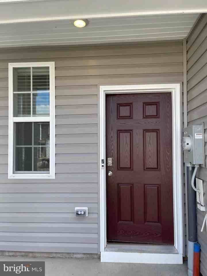 254 Baker Dr - Photo 2 of 12