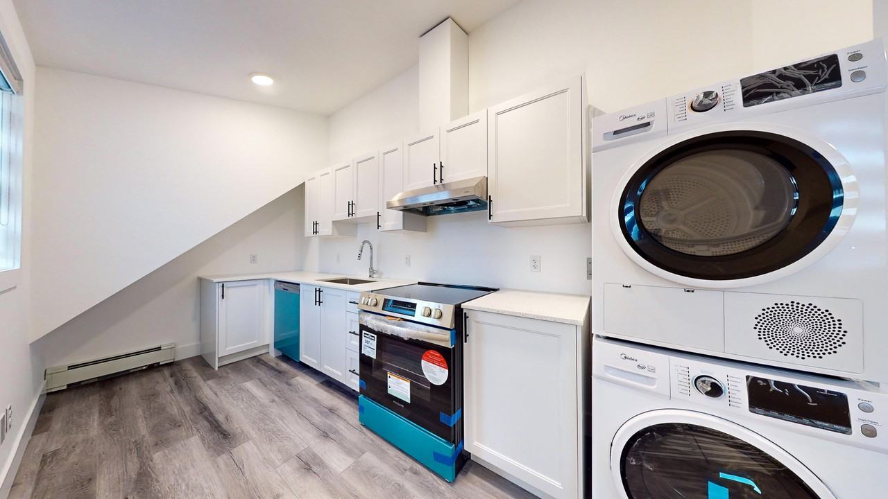 203 Colborne Street #One - Photo 6 of 12
