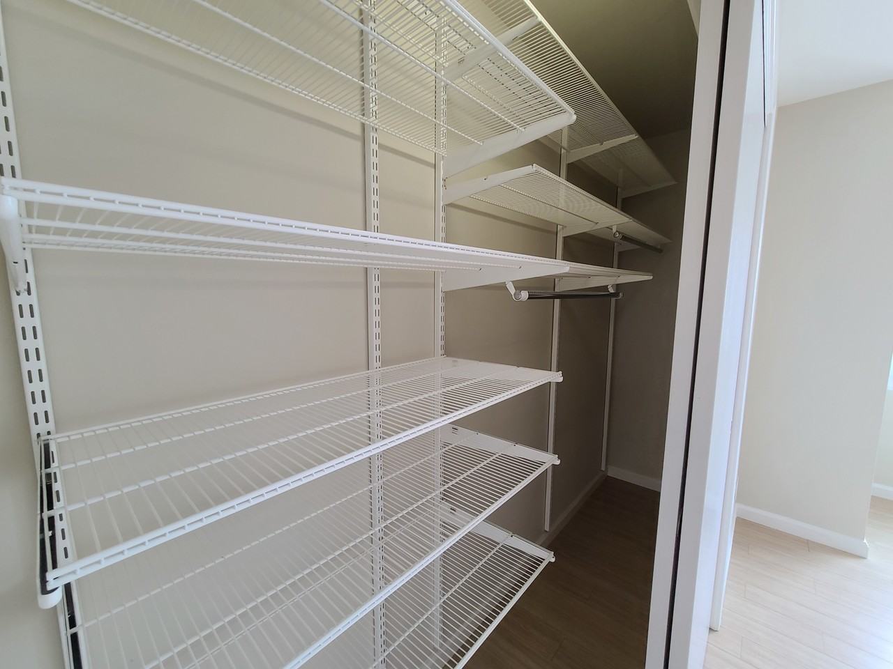 1400 Castro St #4 - Photo 6 of 13